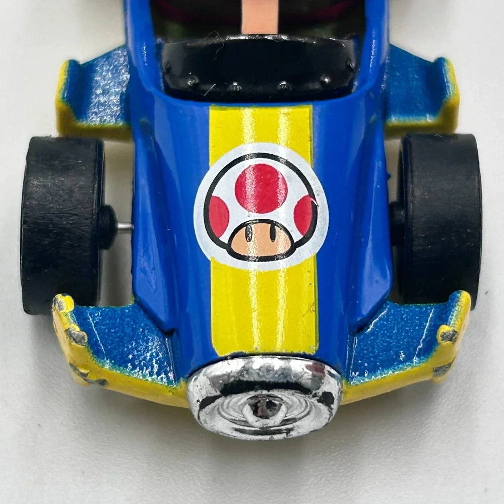 Nintendo‎ Mario Kart Toad Hot Wheels Diecast Kart Loose